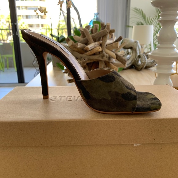 New Steve Madden Camouflage Heels - Picture 4 of 4